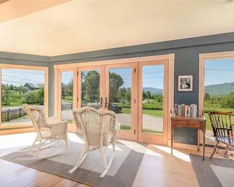 Incredible White Mountains 7 Bedroom 7 Bath Historical Home! - Jefferson
