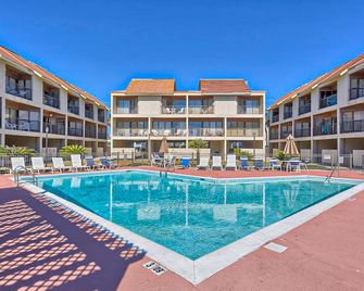 13th-Floor Gulf-Front Corner Condo wIncredible Views Balcony Shared Pool Gym - Gulf Shores - Basen