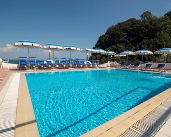Hotel Bagnitiello - Casamicciola Terme - Pool