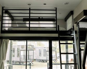 Timberwolf Mobile Unit #2 - Fredericktown - Stairs