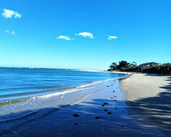 Luxe Townhouse - WiFi included - Inverloch - Strand