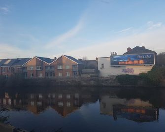 Pia House - Dublin - Outdoor view