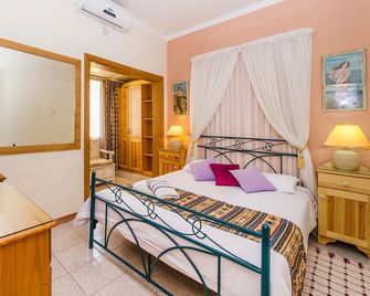 Lantern Guest House - Marsalforn