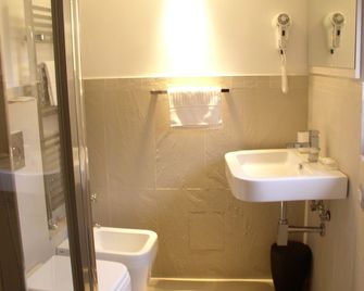 Primavera Mini Hotel - Perugia - Bad