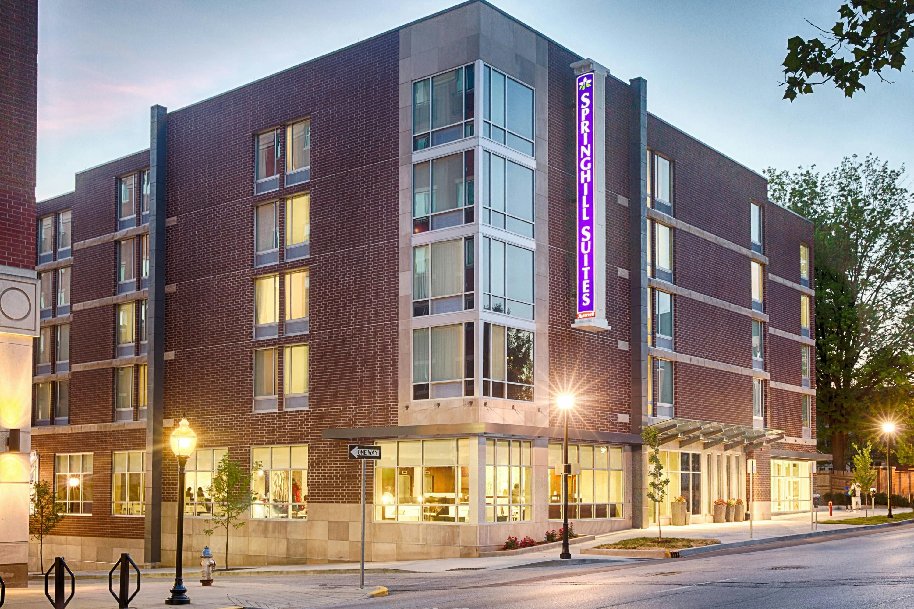 SpringHill Suites by Marriott Bloomington - Bloomington - Gebäude
