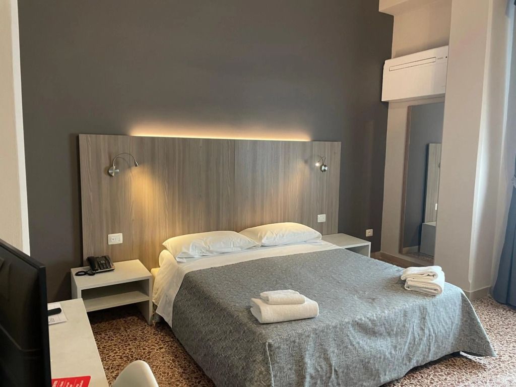 Hotel Lukas - ויארג'ו - חדר שינה