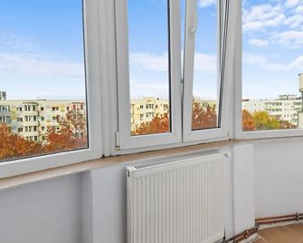 Studio Savin - בוקרשט - מרפסת