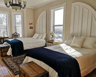Carlisle House Inn - Annapolis Royal - Bedroom