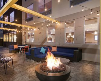 Tru by Hilton Lexington - Lexington - Lobi