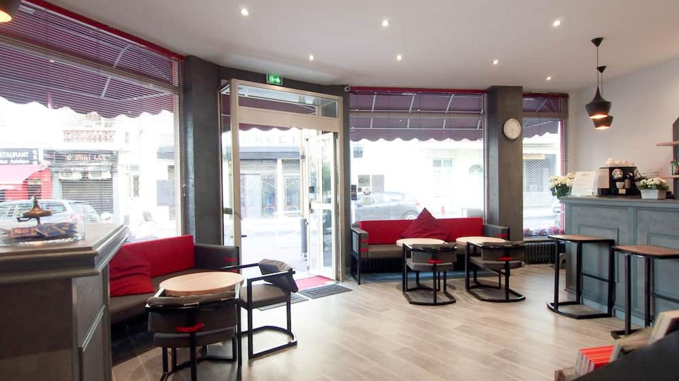 Hôtel Rénové CASA MOHO - Juan-Les-Pins