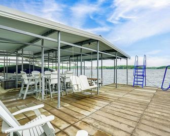 Swim, Boat and Fish Townhome on Lake of the Ozarks - Lake Ozark - Balkon
