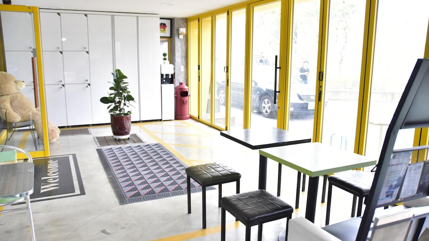 Hostel Dahyun & Guesthouse