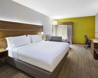 Holiday Inn Express & Suites Cincinnati Northeast-Milford By IHG - Milford - Bedroom