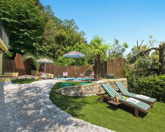 Villa Monte Enrico - Pool And Whirlpool - Happy Rentals - Camporosso - Patio