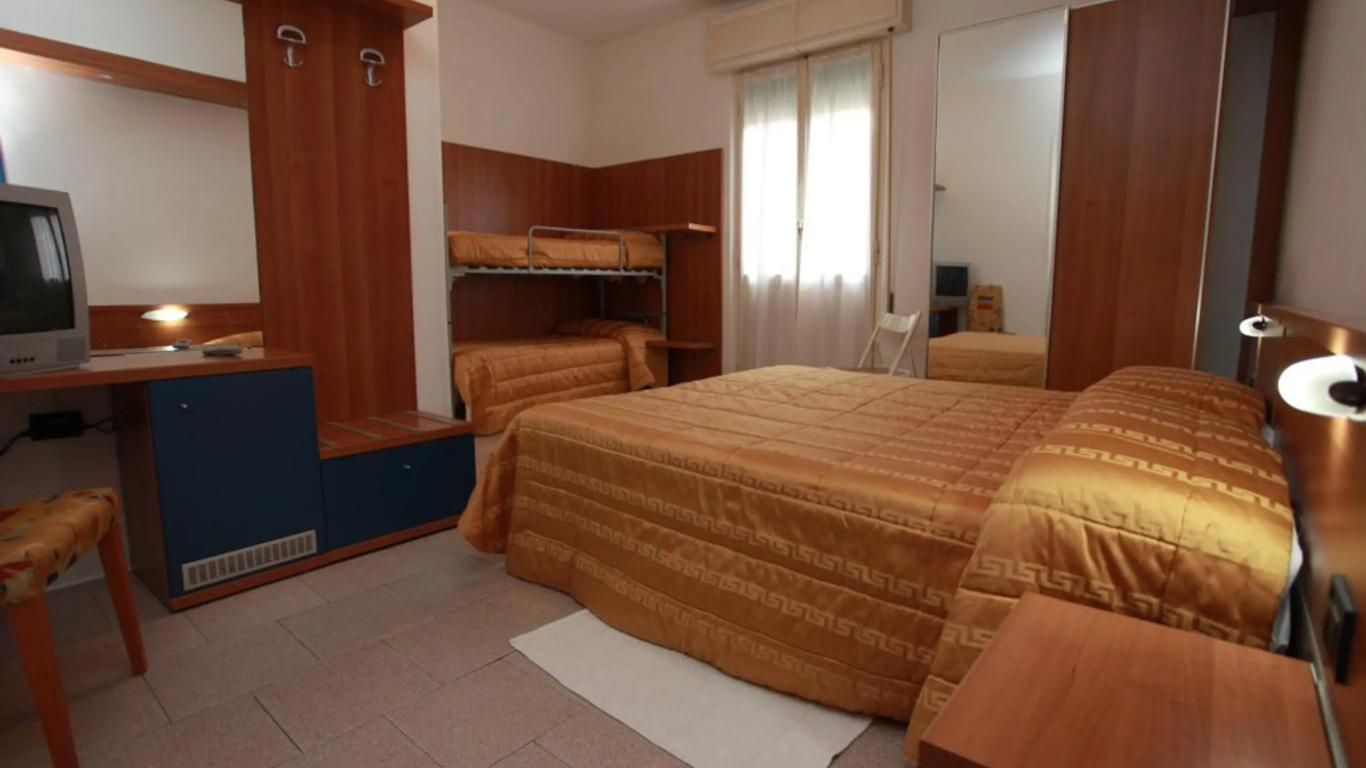 Hotel Athena