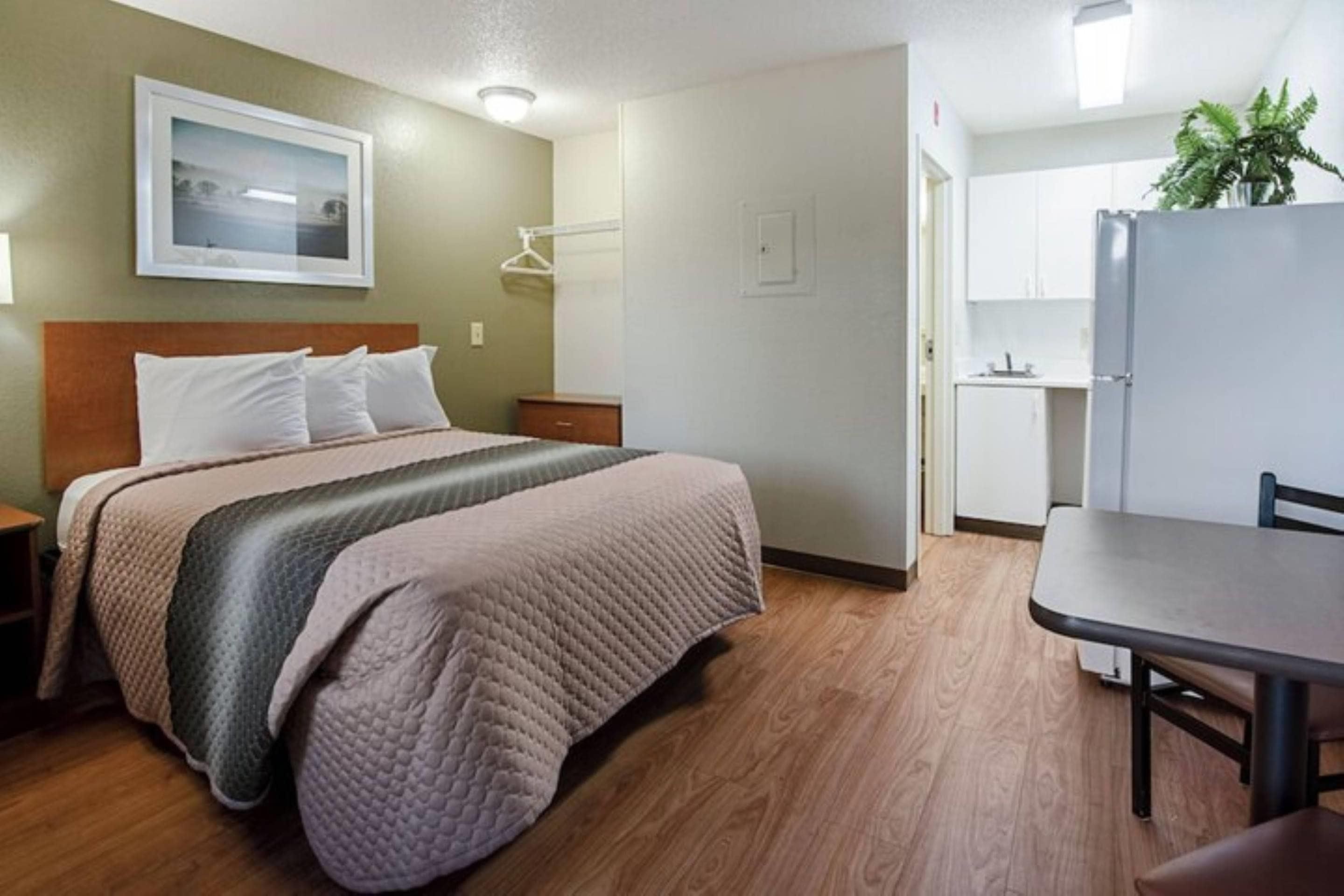 Suburban Studios Winston Salem-University Parkway - Winston-Salem - Ložnice