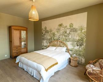 Countryhome at winery Chateau Camponac - Bourg - Chambre