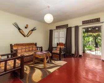 Dream jet suites - Entebbe - Wohnzimmer