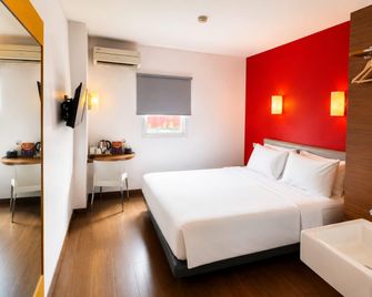 Amaris Hotel Senen - Yakarta - Habitación