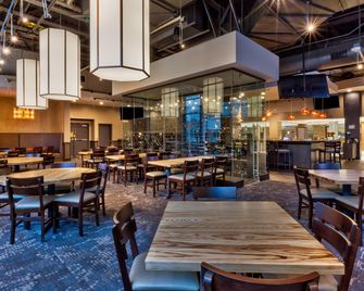 هوتل إنديجو روتشيستر - مايو كلينيك أريا باي آيتش جي - روتشيستر - مطعم