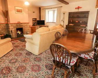 Poppy Cottage - Settle - Living room
