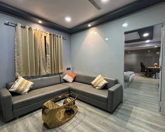 Hotel MM Prestige - Jagdalpur - Living room