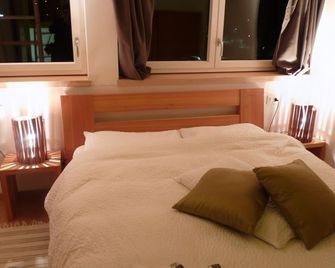 B&B Casa Sul Lago - קאלצ'ראניקה אל לאגו - חדר שינה