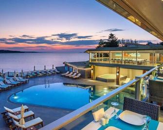 Kilya Hotel - Estambul - Piscina