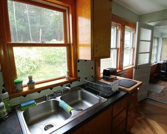 Classic Cottage with Beautiful Catskill View, on 5 peaceful acres\n - Stone Ridge - Cocina