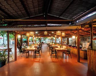 Treebo Kristal Sands Beach Resort with Swimming Pool - Calangute - Restaurant
