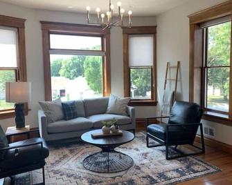 Luxury Living at The Harrison - Le Mars - Wohnzimmer