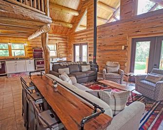 New Log Cabin Retreat In Pentwater - Lazy Bear Lodge - Pentwater - Sala de estar