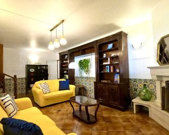 Yucca House Carcavelos Beach - Carcavelos - Phòng khách