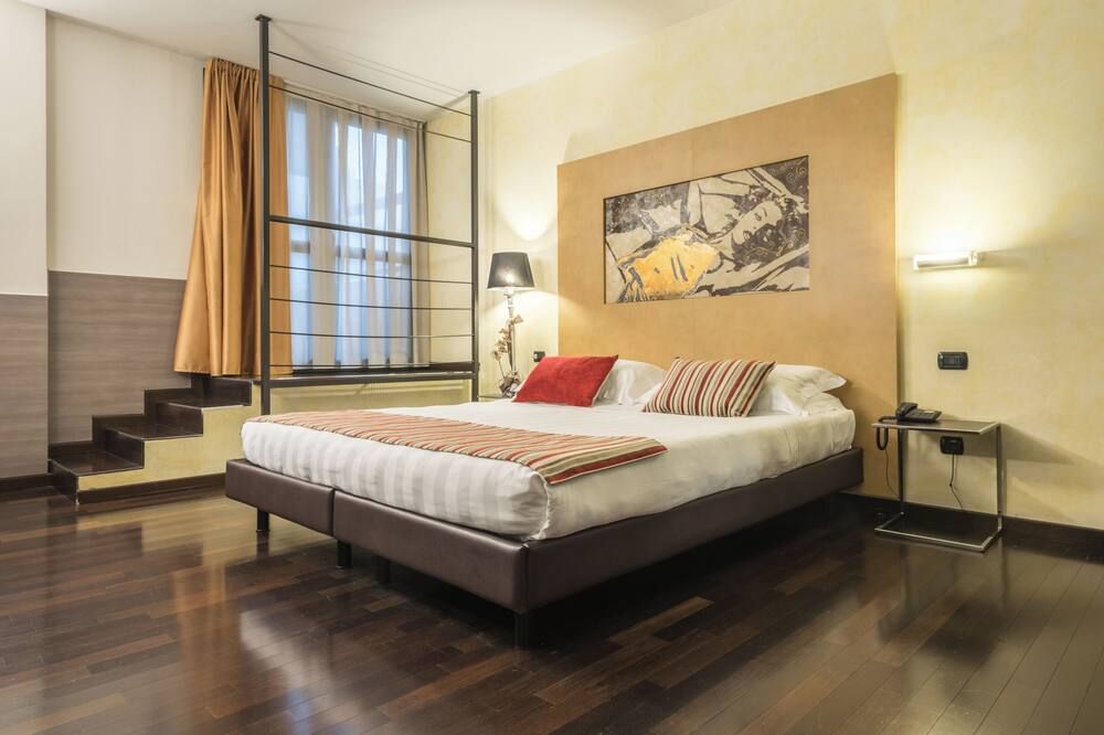 Continental Urban Art Hotel thumbnail 2