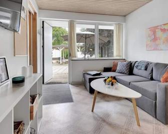 Apartment Iida - 20km from the sea by Interhome - Skaerbaek - Sala de estar