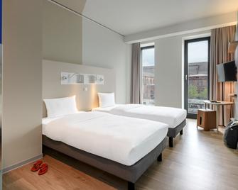 ibis budget Bremen City Center - Bremen - Schlafzimmer