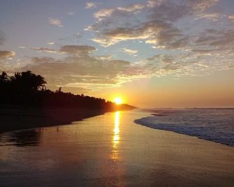 Rancho la Esmeralda - Santa María Mizata - Playa