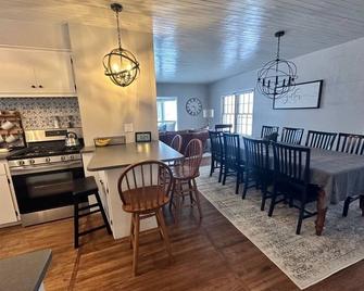 Now Booking for Summer 2025! - Glenwood - Essbereich