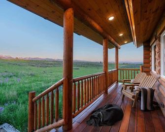 Log Cabin Teton Views & Pets Ok - Tetonia - Balcony