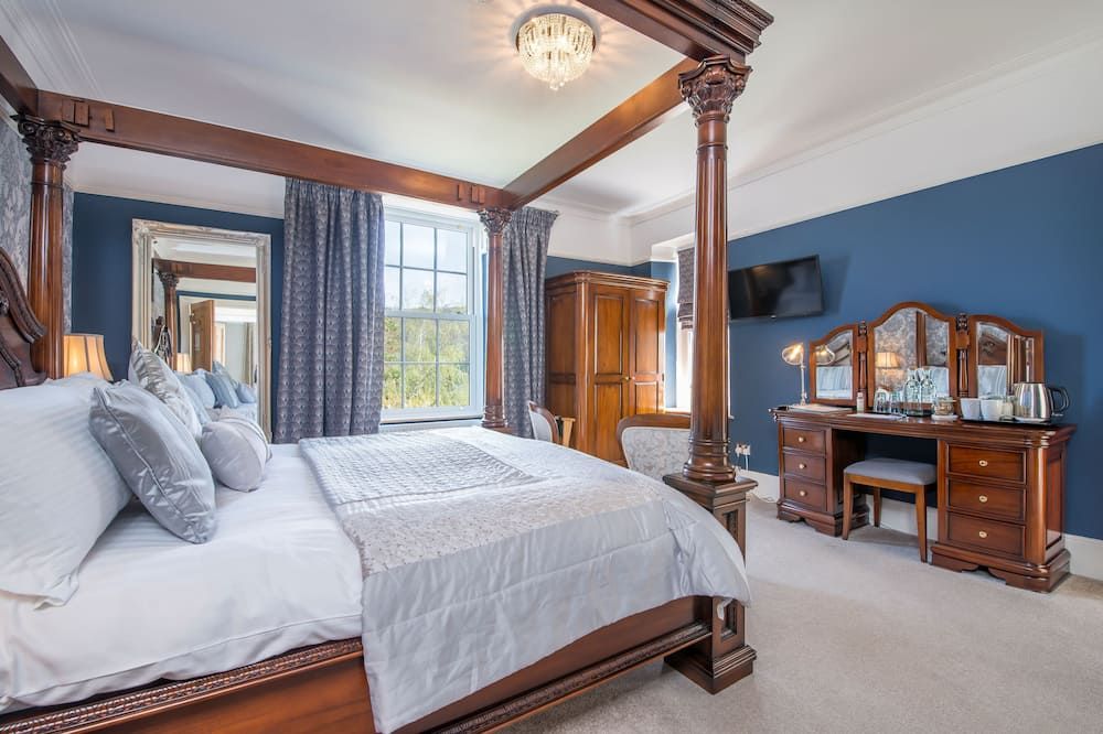 Llys Aeron 'The Little Hotel' - Aberaeron - Bedroom