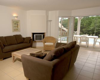 Lagrange Vacances - Eden Club - Lacanau - Obývací pokoj