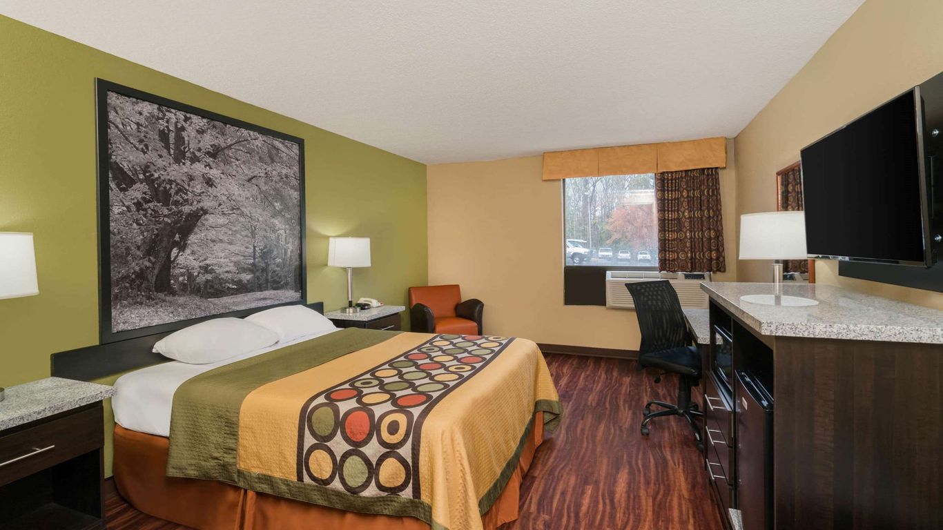 سوبر 8 باي ويندام رالي نورث إيست