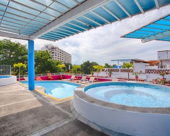 Suites Plaza del Rio - Family Hotel Malecón Centro - Puerto Vallarta - Pool