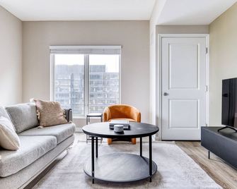 North Bethesda 2br w wd pool gym nr Metro WDC-627 - Rockville - Living room