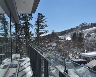 Mountain Side Hakuba - Hakuba - Balcony