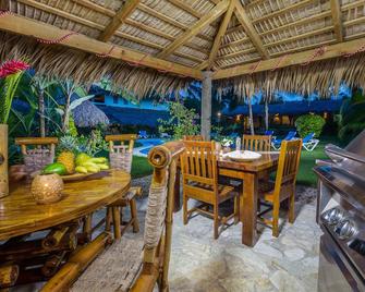Surfcamp Hooked Cabarete - Cabarete - Matsal