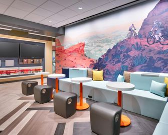 Tru by Hilton St. George - Saint George - Lounge