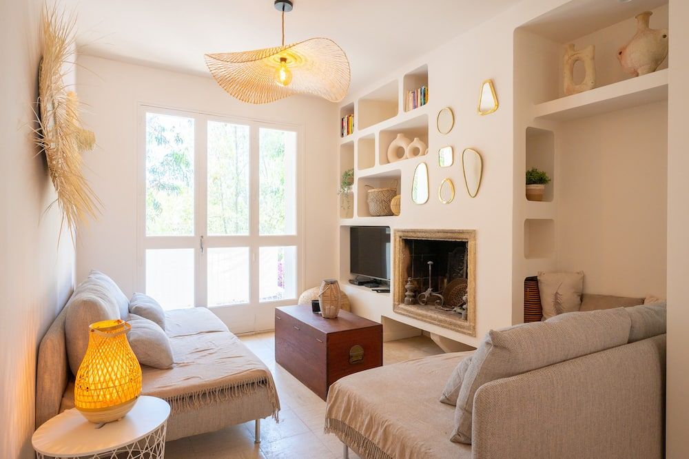 Porquerolles, Appartement Cosi et Lumineux - הייר - סלון