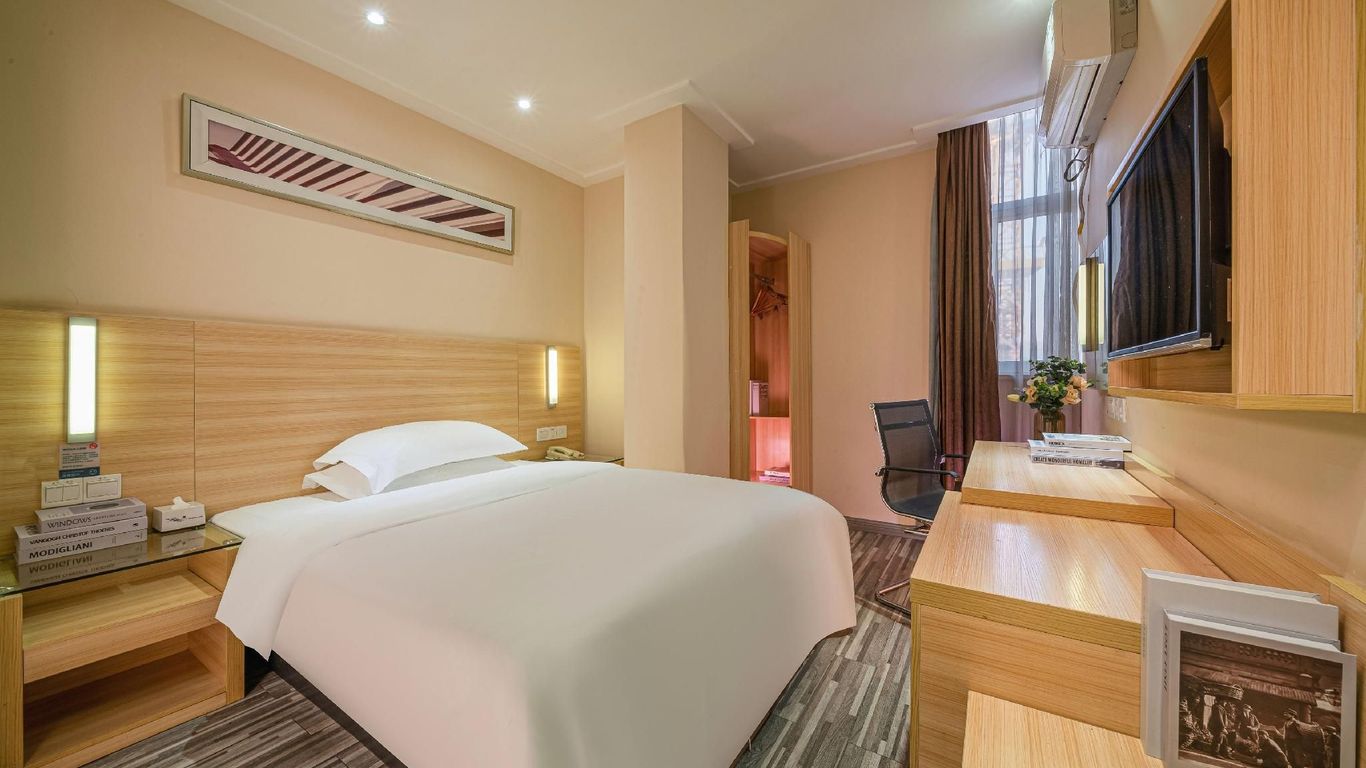 Convenient Hotel (Fangchenggang Shangsi Bus Station)