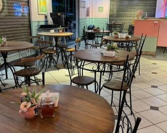 Della Economy Hotel - Paranaguá - Ресторан